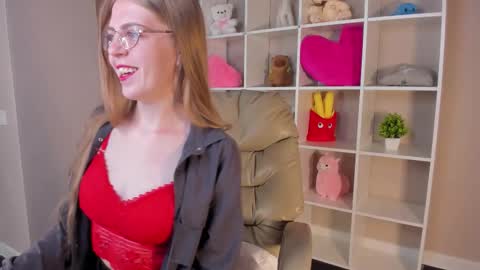 Snapshot of joann_shermann chatting on September 11, 1:28 am joann_shermann online show from September 11, 1:28 am