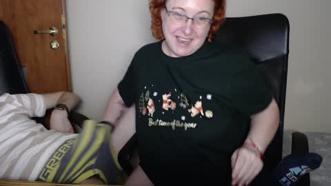 Snapshot of joannaandneighbour chatting on December 29, 8:48 pm Joanna and Greg online show from December 29, 8:48 pm