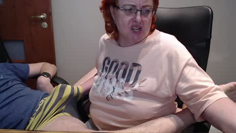 Snapshot of joannaandneighbour chatting on January 10, 7:21 pm Joanna and Greg online show from January 10, 7:21 pm