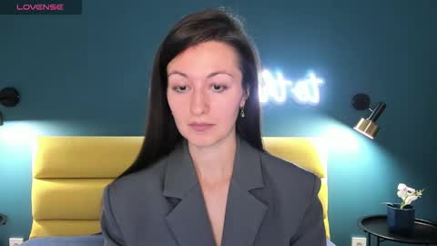 Joan online show from September 17, 1:29 am