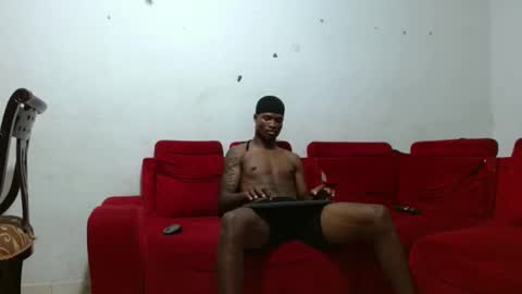 joao_leao online show from December 3, 8:39 pm