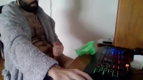 joaodias_18 online show from March 5, 3:07 pm