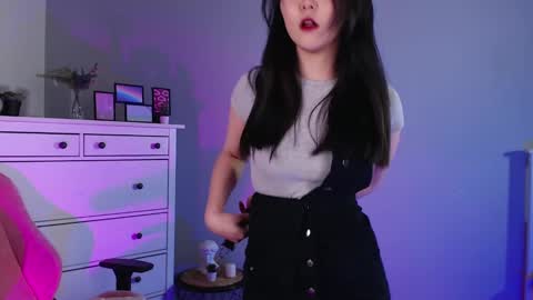 Snapshot of jocelyn_lane chatting on January 30, 12:27 pm Amina online show from January 30, 12:27 pm