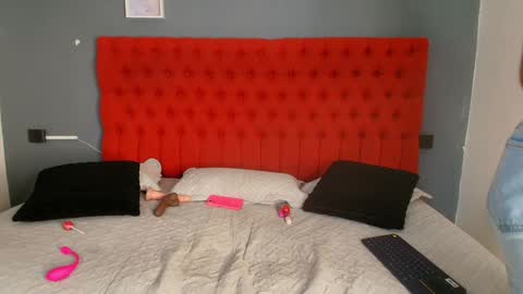 Jocy  online show from January 15, 12:25 pm