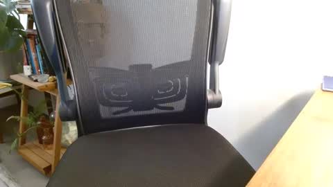 Snapshot of jock98 chatting on January 4, 5:16 pm jock98 online show from January 4, 5:16 pm