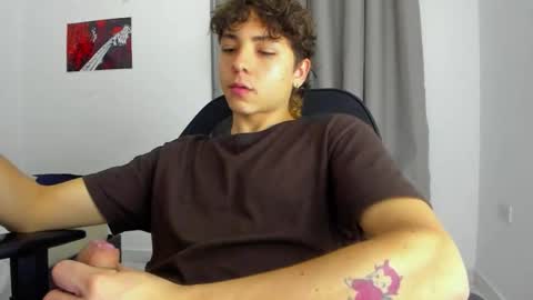 Snapshot of joe23___ chatting on October 15, 4:56 am Joe online show from October 15, 4:56 am