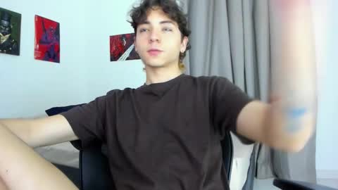 Snapshot of joe23___ chatting on October 23, 3:17 am Joe online show from October 23, 3:17 am