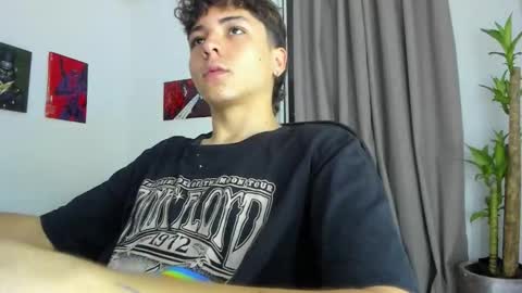 Snapshot of joe23___ chatting on November 7, 3:06 am Joe online show from November 7, 3:06 am