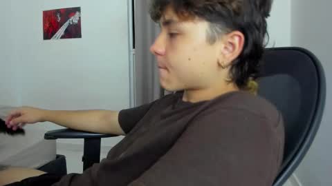 Snapshot of joe23___ chatting on November 27, 6:37 am Joe online show from November 27, 6:37 am