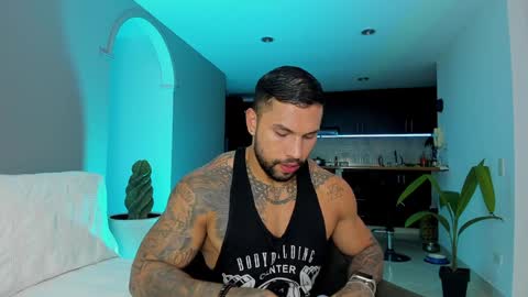 joe_esthetic online show from January 15, 1:45 am