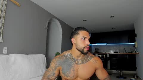 joe_esthetic online show from January 30, 12:18 am