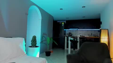 joe_esthetic online show from February 10, 10:40 pm