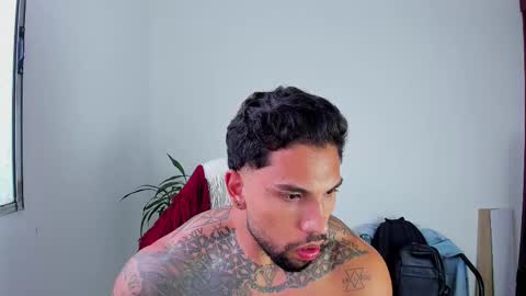 joe_esthetic online show from October 10, 11:53 am