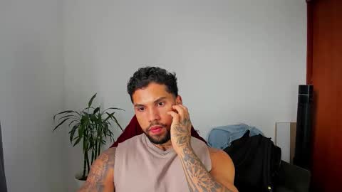 joe_esthetic online show from October 17, 7:27 pm