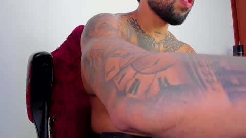 joe_esthetic online show from October 21, 6:52 pm