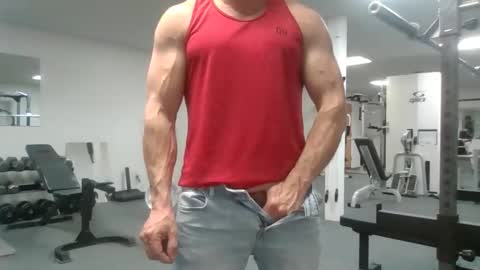 joe_smith5679 online show from April 28, 8:36 pm