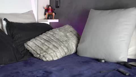 Snapshot of joe_steel1 chatting on December 14, 4:23 pm joe_steel1 online show from December 14, 4:23 pm