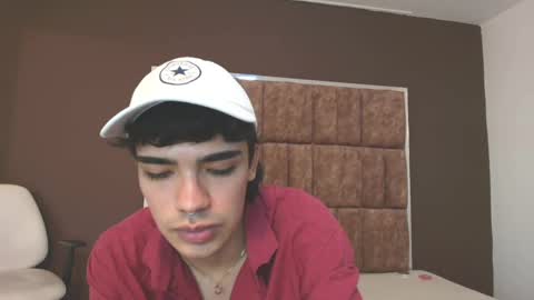 joecollins_ online show from October 22, 9:25 pm