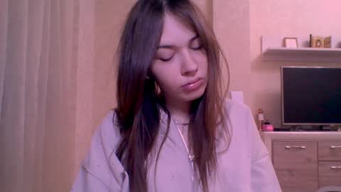 Jennifer online show from March 28, 5:56 pm