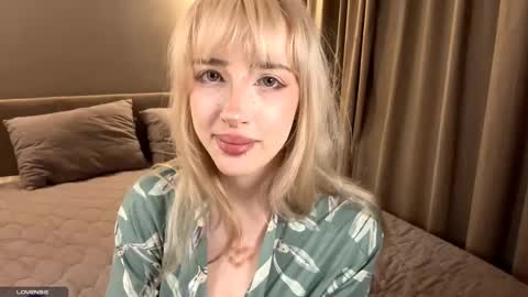 Amaya online show from October 25, 4:02 pm