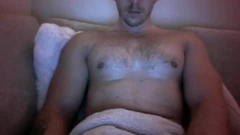 joeybanan online show from October 31, 7:04 pm