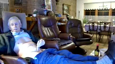 Snapshot of johan7_heet chatting on November 9, 8:40 pm johan7 heet online show from November 9, 8:40 pm