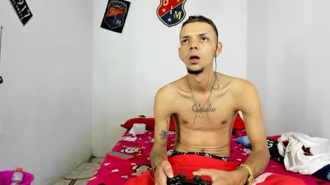 johan_and_antonella online show from January 26, 9:29 pm