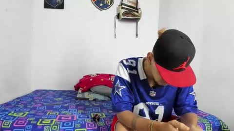 Snapshot of johan_and_antonella chatting on November 13, 4:11 am johan_and_antonella online show from November 13, 4:11 am