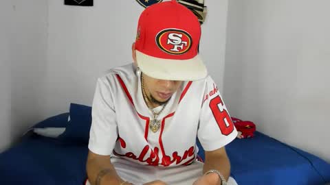 Snapshot of johan_and_antonella chatting on December 18, 8:04 pm johan_and_antonella online show from December 18, 8:04 pm