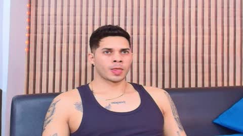 johan speitzer online show from February 22, 11:47 pm