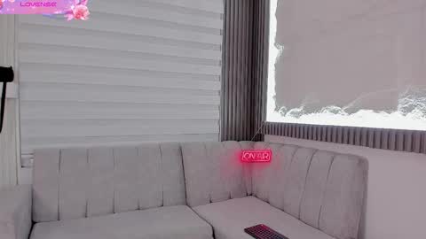 Johan Williams online show from October 25, 4:42 am