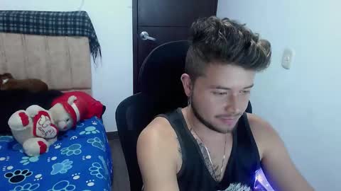 JOHAN independient model online show from September 27, 2:33 pm