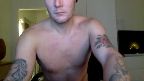 Snapshot of johannesjohnsson780 chatting on December 18, 10:38 pm johannesjohnsson780 online show from December 18, 10:38 pm