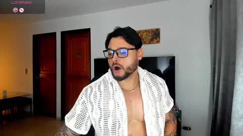 Snapshot of johatsu chatting on December 30, 3:14 am King -    online show from December 30, 3:14 am