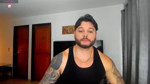 Snapshot of johatsu chatting on January 2, 10:11 pm King -    online show from January 2, 10:11 pm
