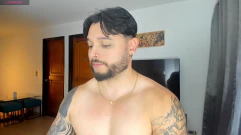 Snapshot of johatsu chatting on January 15, 2:06 am King -    online show from January 15, 2:06 am