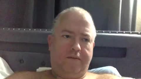 Snapshot of john2984292928 chatting on October 26, 4:46 pm john2984292928 online show from October 26, 4:46 pm