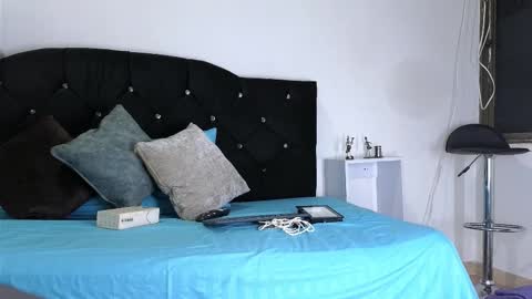 John  online show from September 26, 11:03 am