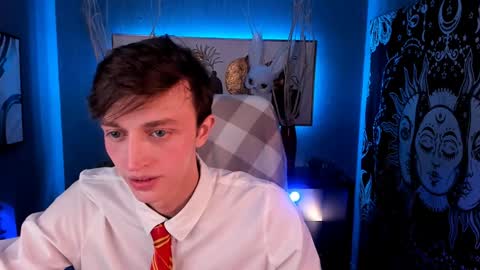 Snapshot of john_weasley chatting on December 29, 12:55 pm John online show from December 29, 12:55 pm