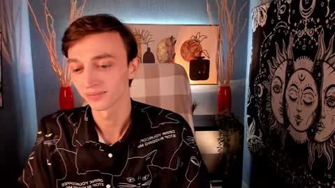 Snapshot of john_weasley chatting on January 25, 8:53 pm John online show from January 25, 8:53 pm