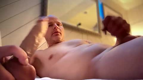 bisexual King  online show from December 19, 8:43 am