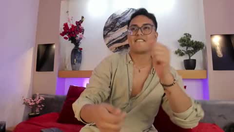 Snapshot of johnbelrose chatting on October 7, 11:46 pm johnbelrose online show from October 7, 11:46 pm