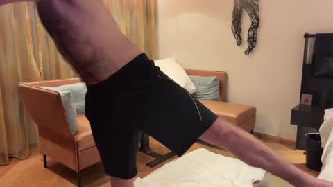 J online show from October 5, 7:12 pm