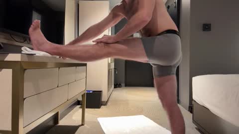 J online show from October 21, 8:26 am