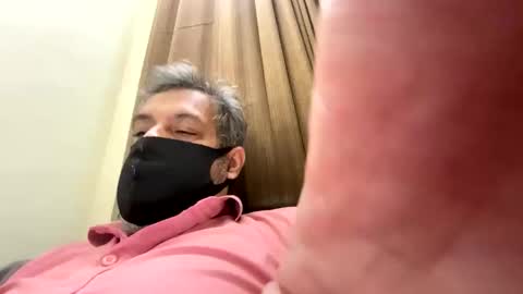 Snapshot of johnforladiespune chatting on December 21, 4:25 pm John online show from December 21, 4:25 pm