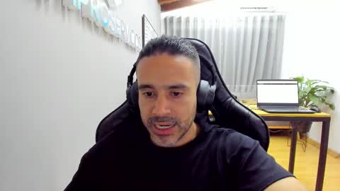 JOHN G MODELS online show from March 9, 6:23 pm