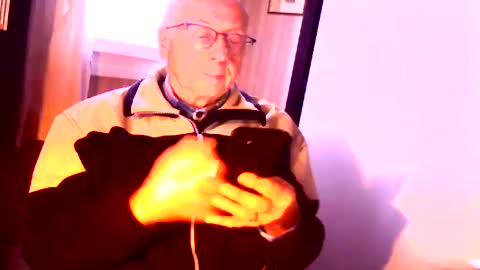 Snapshot of johnjohn6226623 chatting on January 5, 2:30 pm johnjohn6226 online show from January 5, 2:30 pm