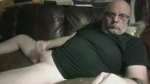 Snapshot of johnny61m chatting on January 3, 6:33 am Johnny online show from January 3, 6:33 am