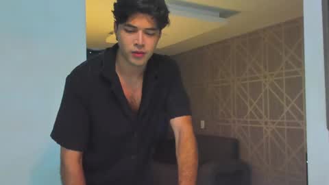 johnny_bravo777 online show from February 16, 11:49 am