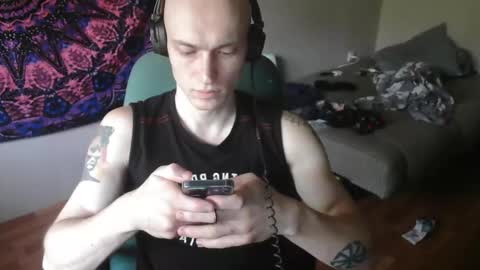 Johnny online show from September 20, 5:08 am